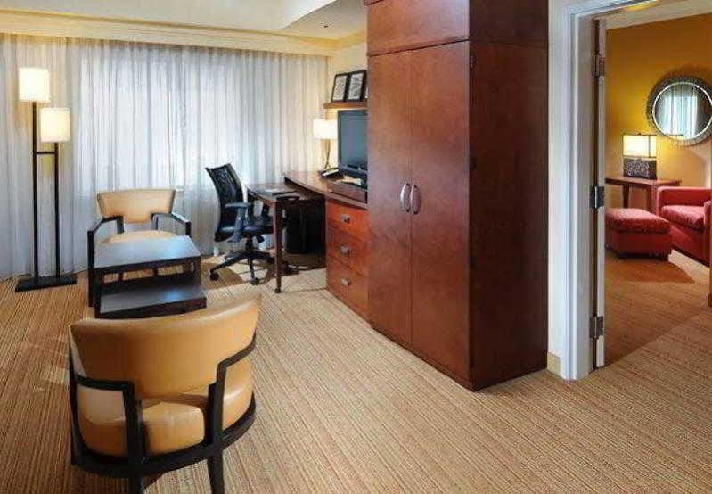 Courtyard Marriott Houston Pearland Otel Dış mekan fotoğraf